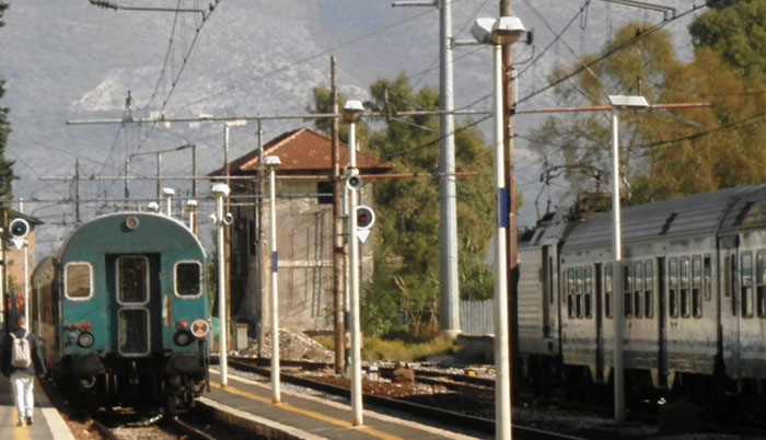Treno fermo sulla FL2 manda in tilt la Roma – Pescara