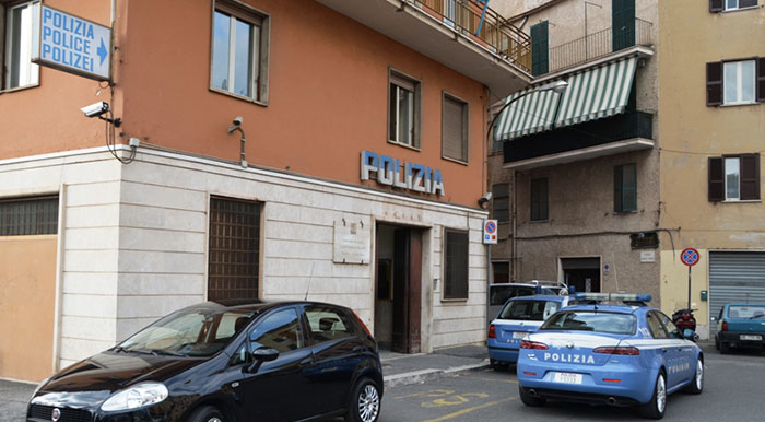 Banda di bulle a Tivoli, in otto perseguitavano una loro compagna