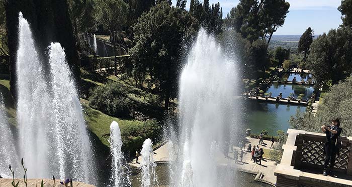 Ferragosto da record nei musei: oltre 470 mila visitatori, boom per Villa d’Este e Villa Adriana a Tivoli