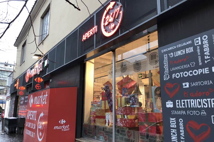 Foto scandalo al Carrefour di Tivoli, le scuse dell’Azienda