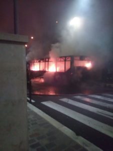 Autobus a fuoco sulla Tiburtina