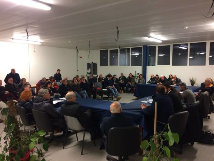 Sindaci contro il caro pedaggi, la carica dei 100 sotto Palazzo Chigi