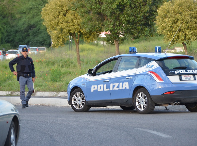 Villalba, arrestata donna ricercata per associazione a delinquere finalizzata alla tratta di esseri umani