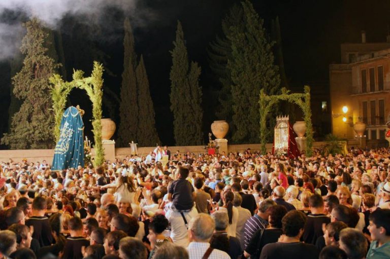Tivoli in festa per l’Inchinata: fede, tradizione e spettacolo