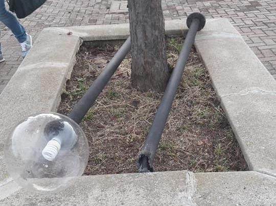 Vandali alla scuola di Borgonuovo