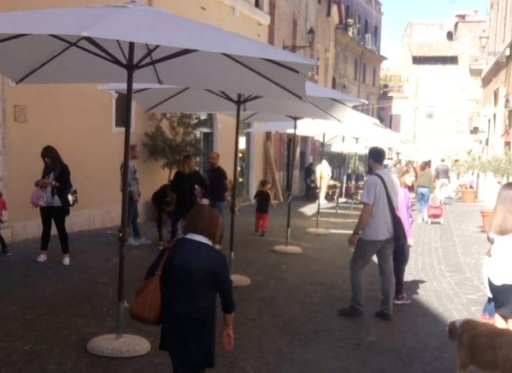 Tivoli Market, tutto pronto nel centro storico tra artigianato, intrattenimento e street food