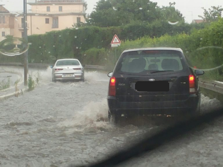 Maltempo: allerta gialla per temporali da domani mattina