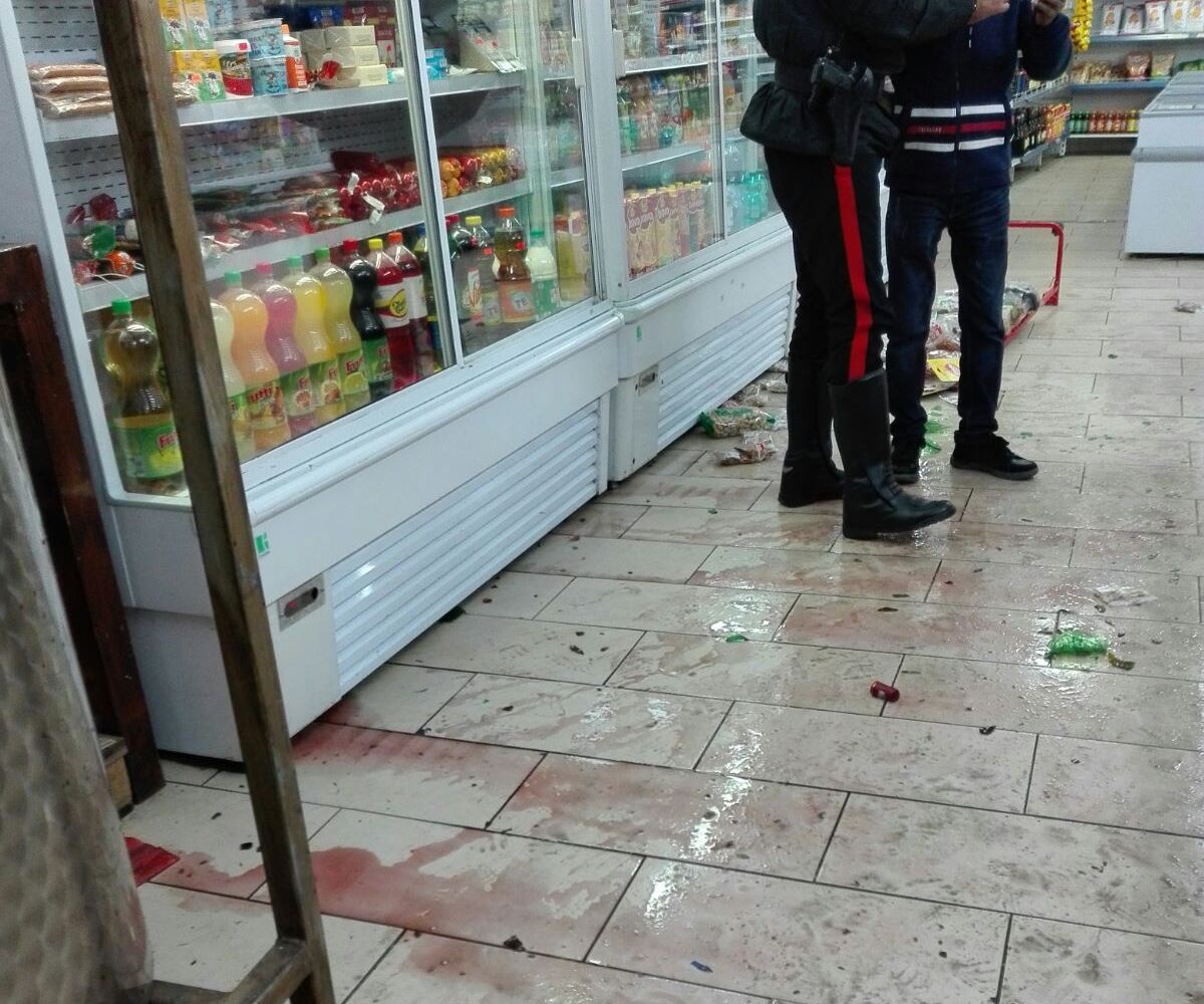 Maxi rissa sulla Tiburtina a Roma, tra i denunciati quattro persone residenti a Guidonia Montecelio