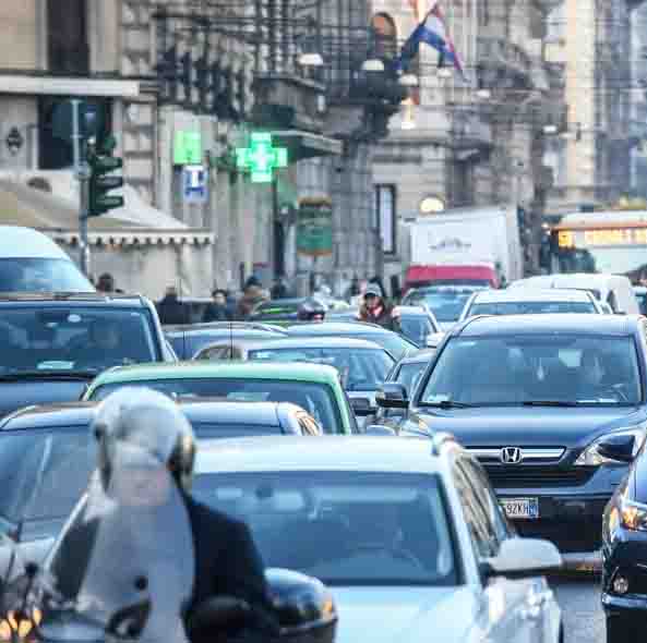 Roma: domenica stop totale per tutti i veicoli a motore nella ZTL “Fascia Verde”