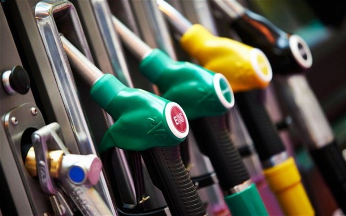 I distributori di carburanti chiusi dal 6 all’8 novembre
