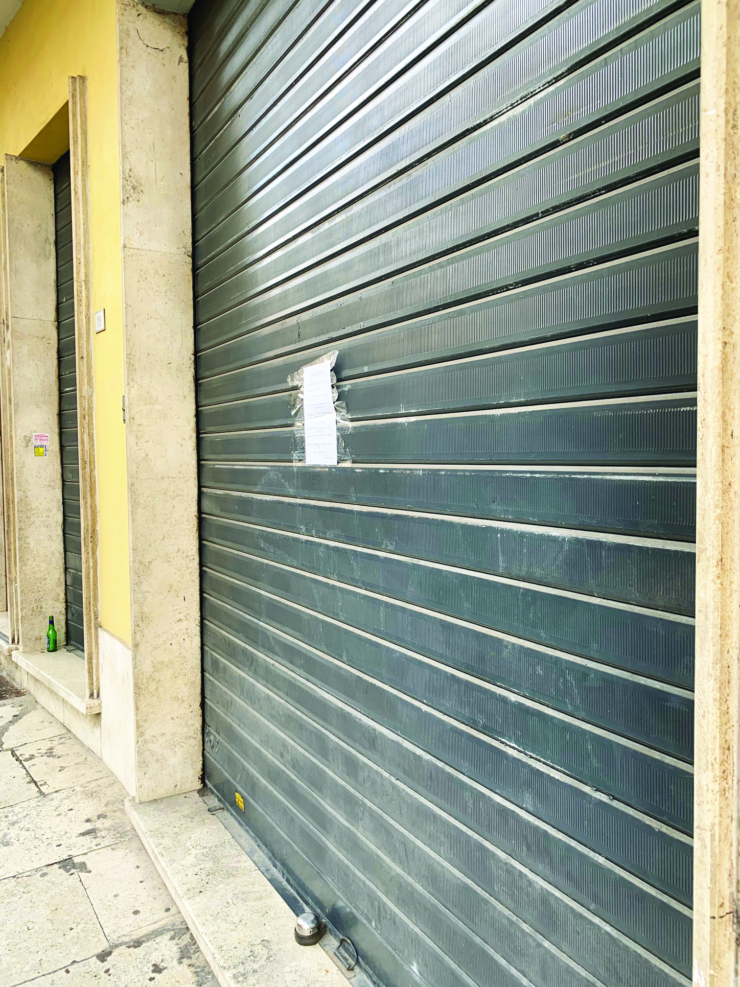 Crisi Commercio: serrande chiuse in città