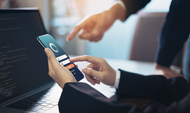 A Villa Adriana apre Tech Girl: riparazione smartphone