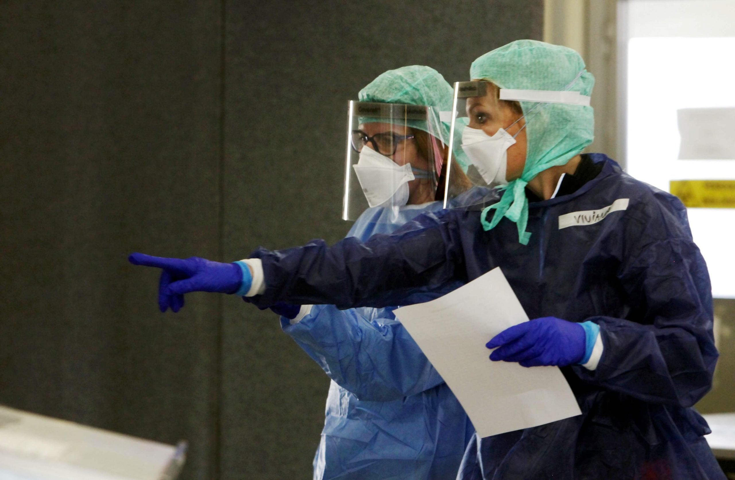 Numeri dell’epidemia in calo, ma ancora molto lentamente