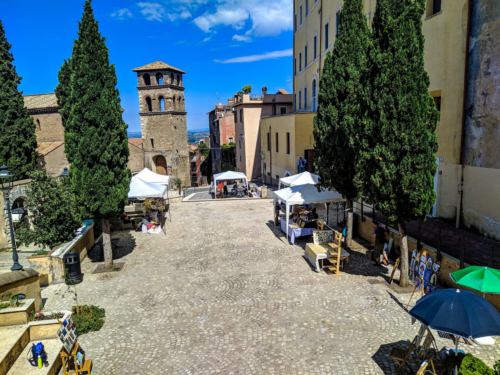Tivoli: week end a piazza Campitelli tra arte e shopping