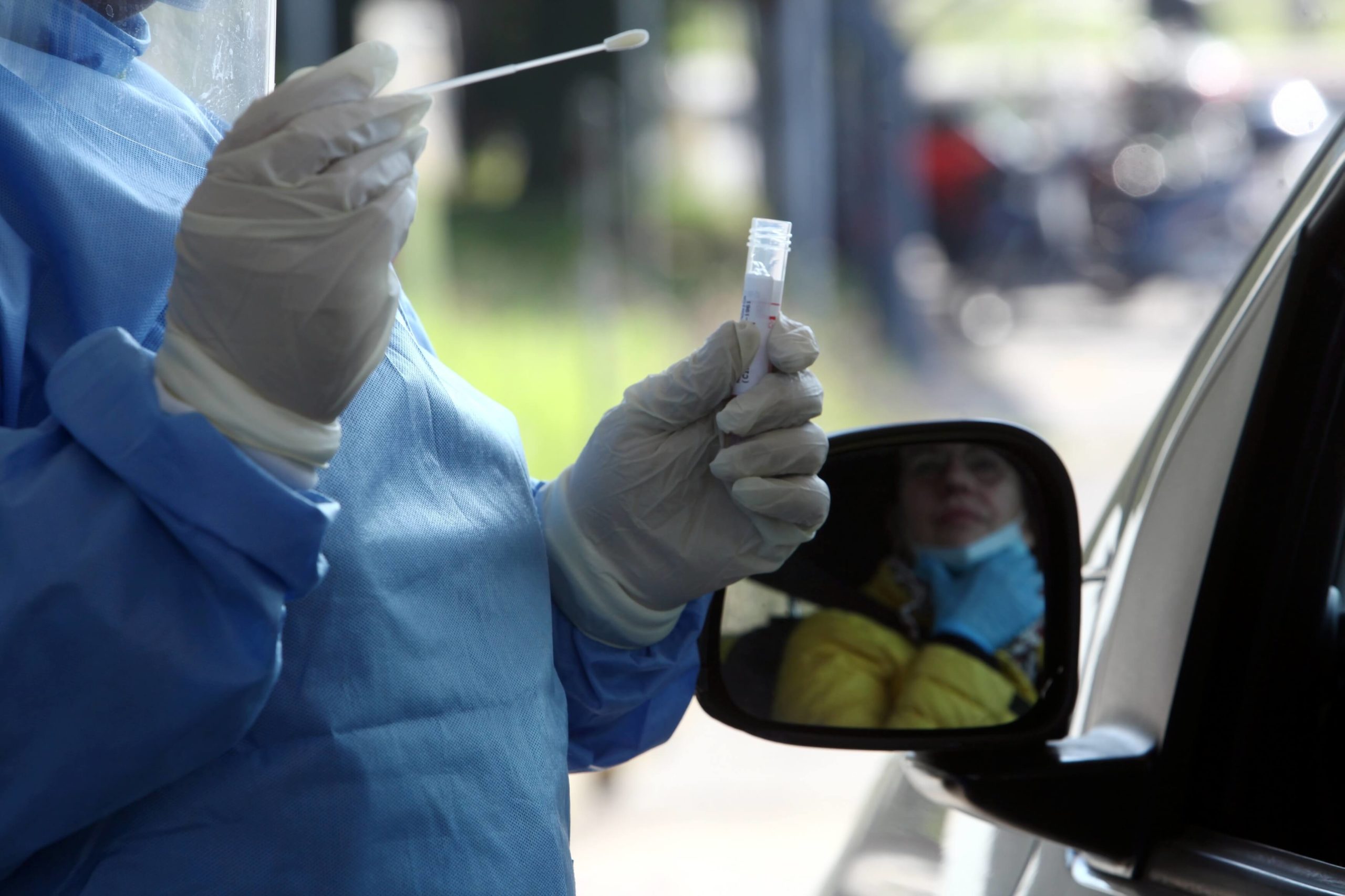 La Regione Lazio nei prossimi giorni raddoppierà le postazioni drive-in dove effettuare il tampone