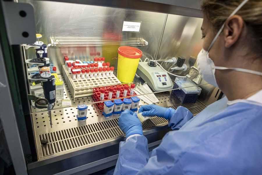 Coronavirus oggi 43 casi, dal 20 agosto test sierologici per tutto il personale scolastico del Lazio