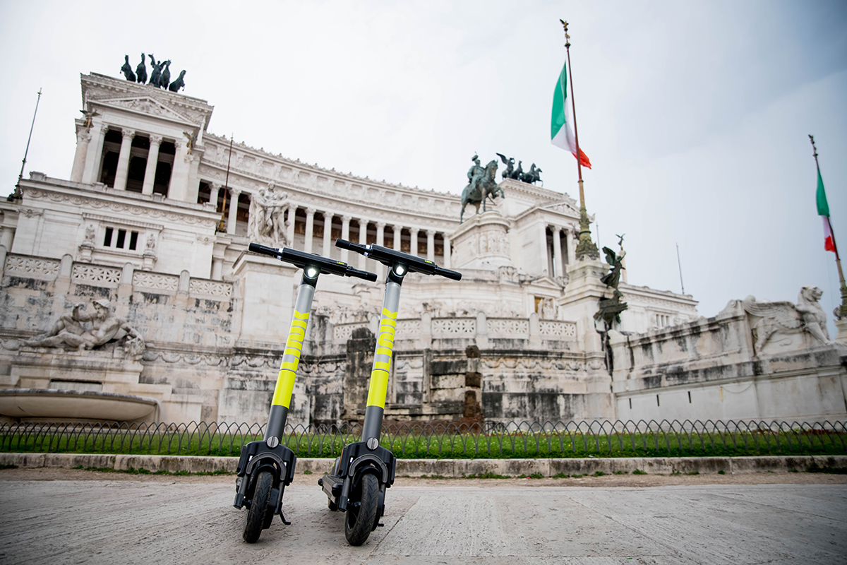 Roma, disponibili ben 1.000 monopattini elettrici a noleggio