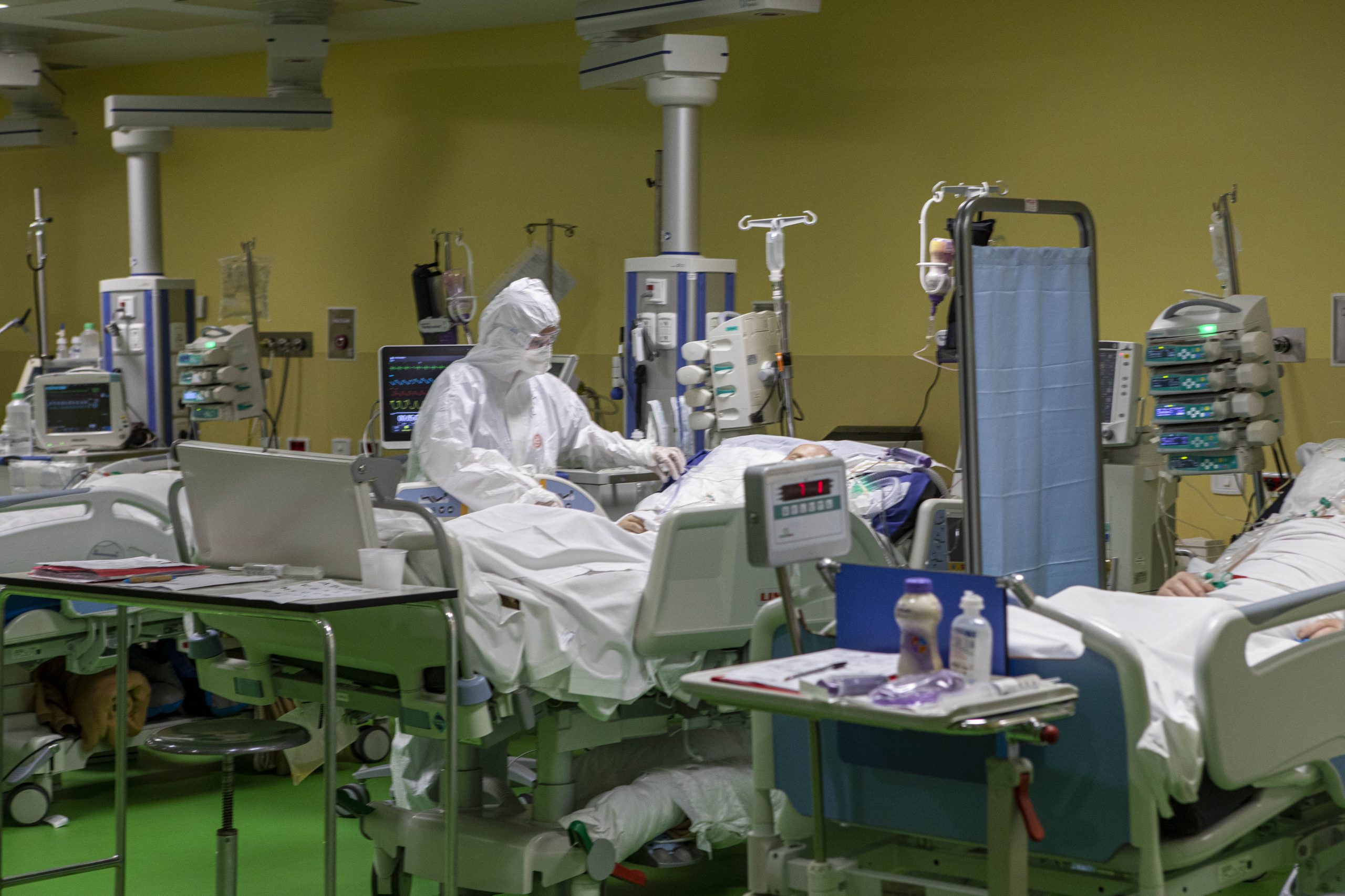 Oggi in Italia 10.010 i nuovi casi registrati (795 nel Lazio)