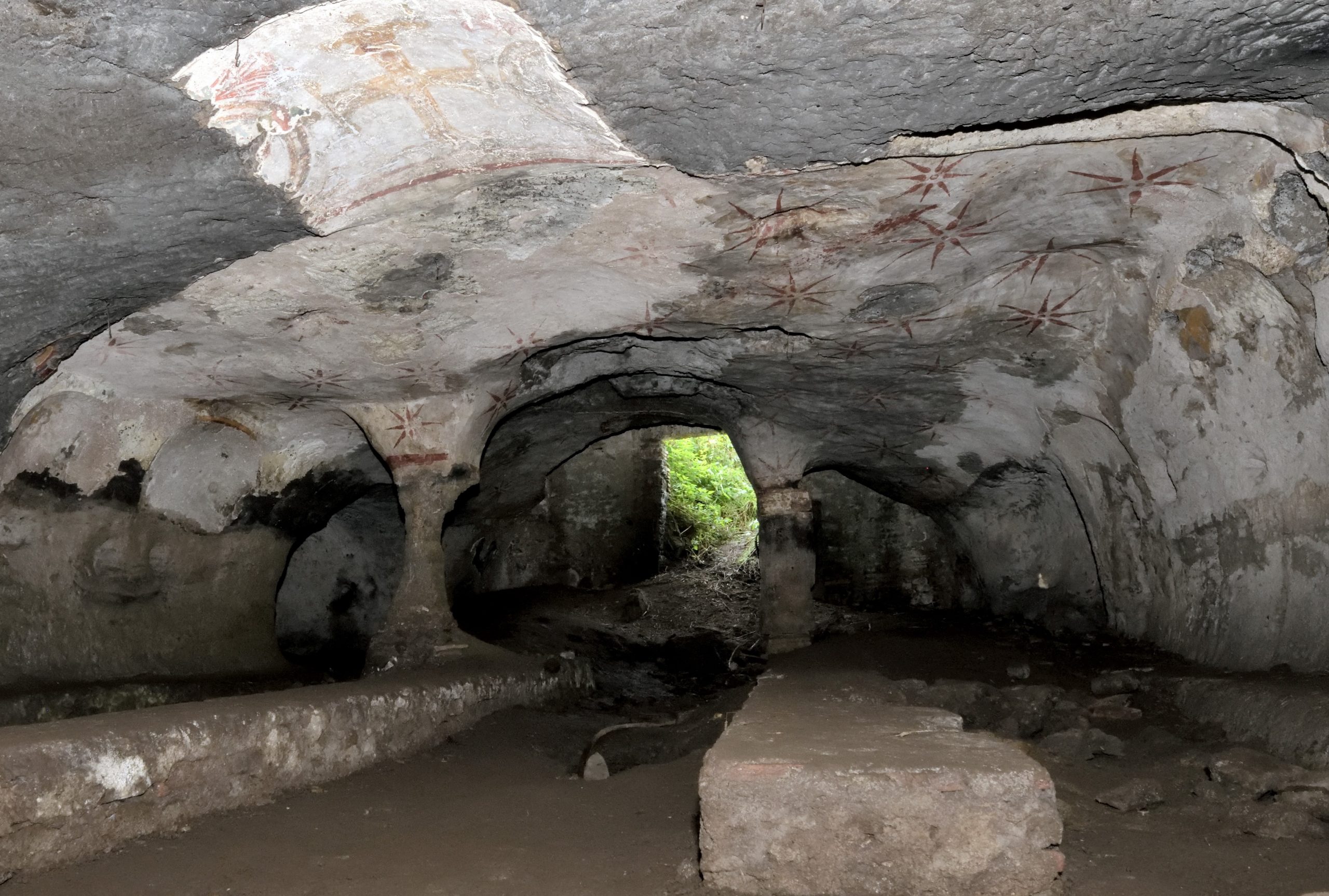 La Chiesetta rupestre di Marco Simone Vecchio, un tesoro nascosto