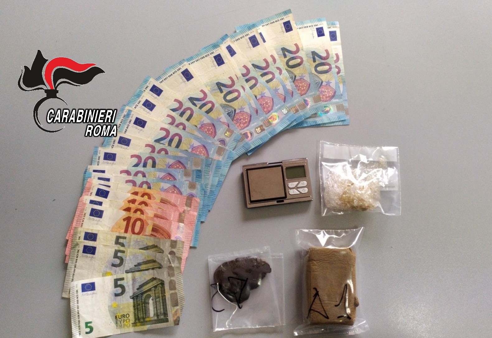 I Carabinieri di Tivoli arrestano un 21enne in possesso di hashish