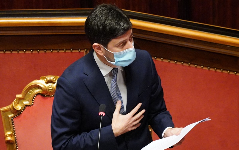 Il Lazio abbandona la fascia rossa, da martedì torna in arancione