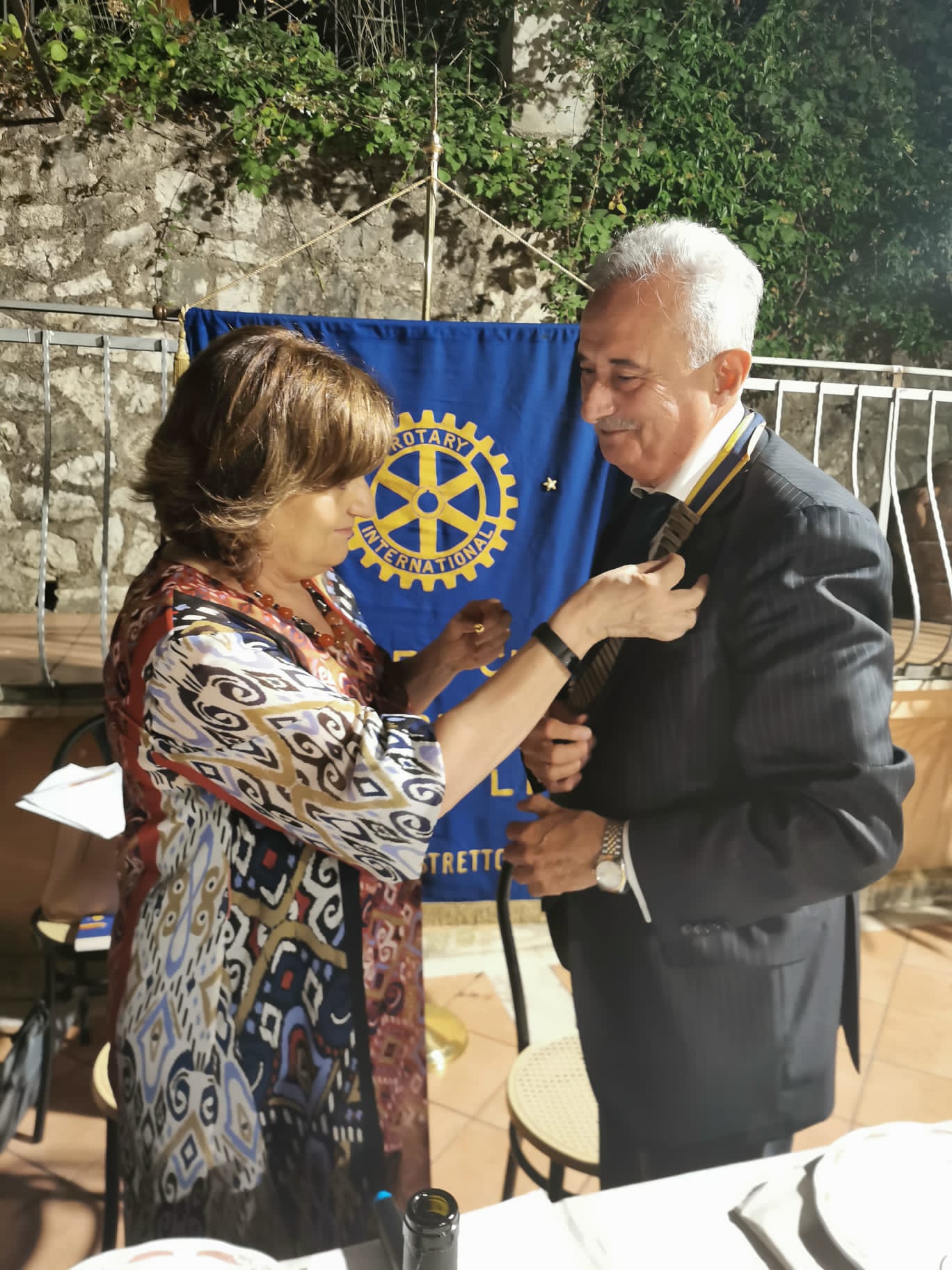 Rotary club di Tivoli: passaggio della Campana da Marina Cogotti a Fabrizio Gallotti