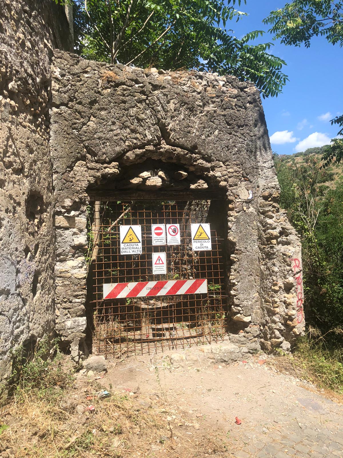 Tivoli: denunciati un gruppo di ragazzi che “violano” l’ex cartiera Amicucci-Parmegiani