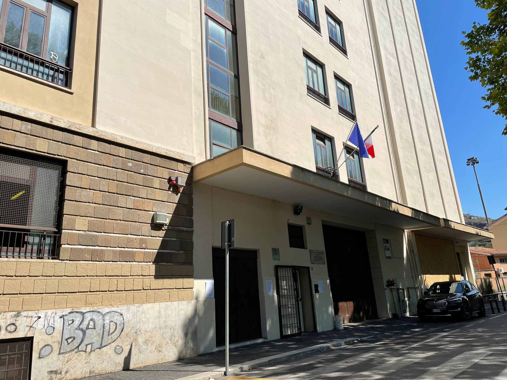 Una petizione con due proposte per salvare l’Olivieri di Tivoli