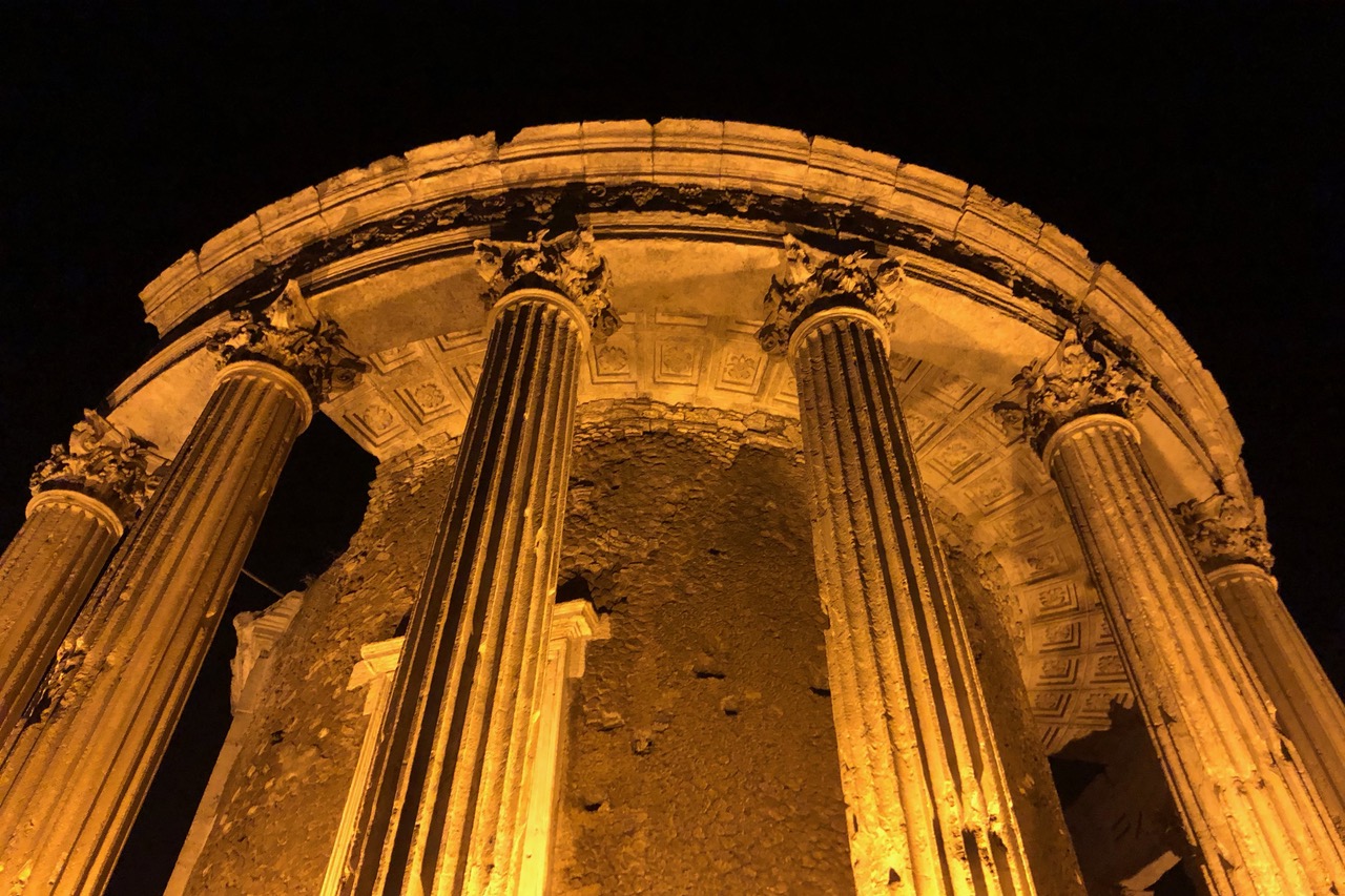 Villa Gregoriana: domenica 31 ottobre, un bosco…misterioso