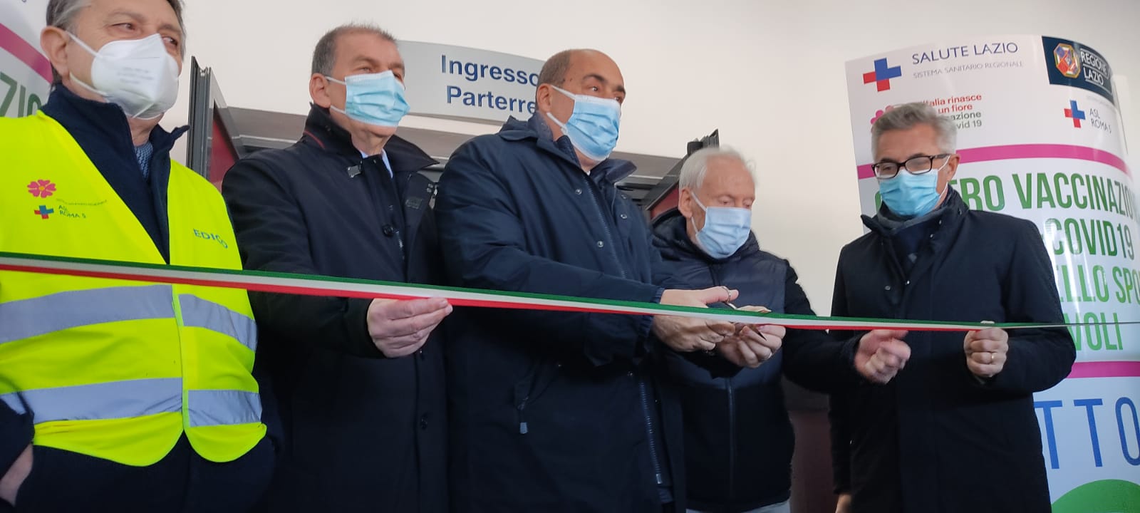 Cerimonia di apertura del nuovo hub vaccinale all’interno del Palasport “Paolo Tosto” di Tivoli