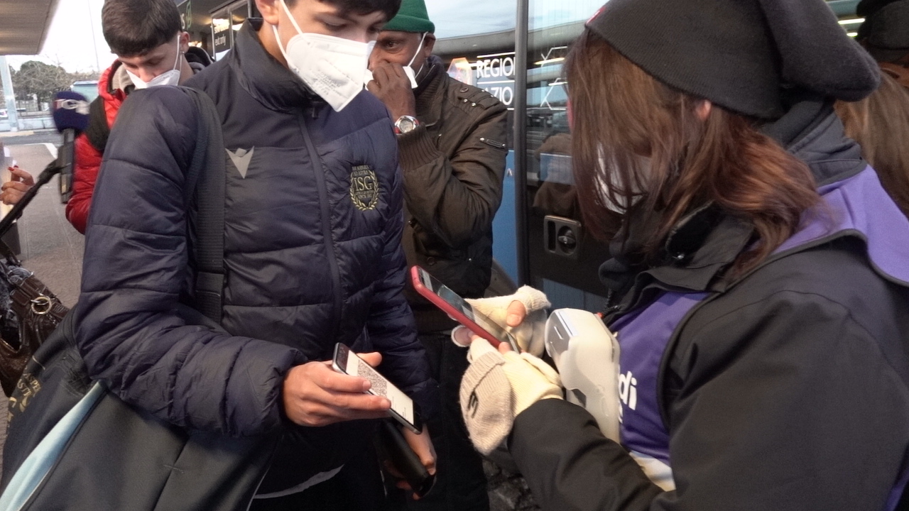 Trasporti: scatta l’obbligo del super green pass sui mezzi pubblici