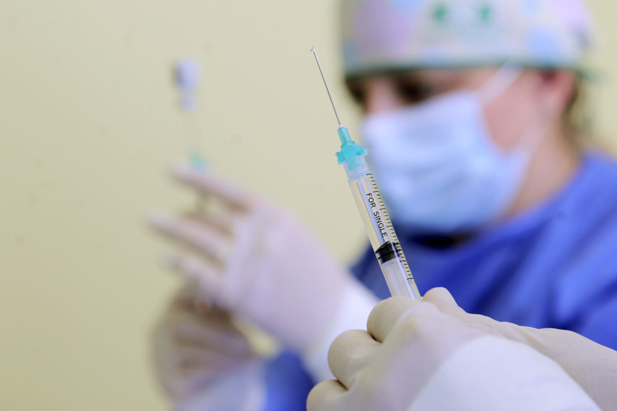 Dal primo febbraio scatta l’obbligo vaccinale per gli over 50