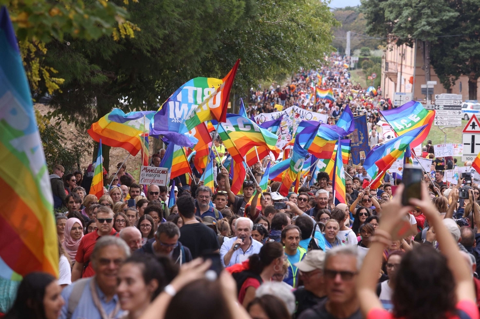 Marcia straordinaria Perugia Assisi della pace contro la guerra in Ucraina