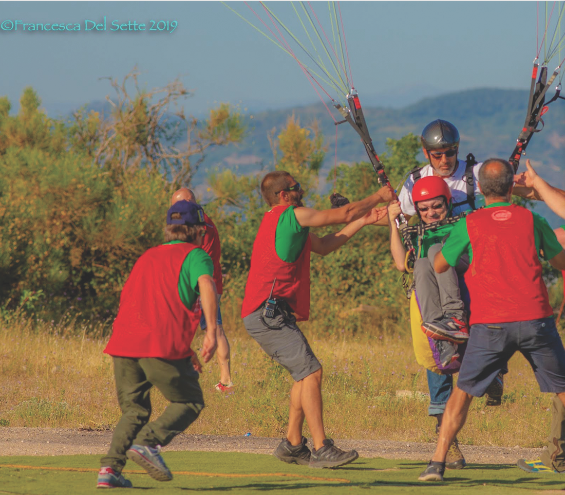 Tivoli: in parapendio per le persone con disabilità