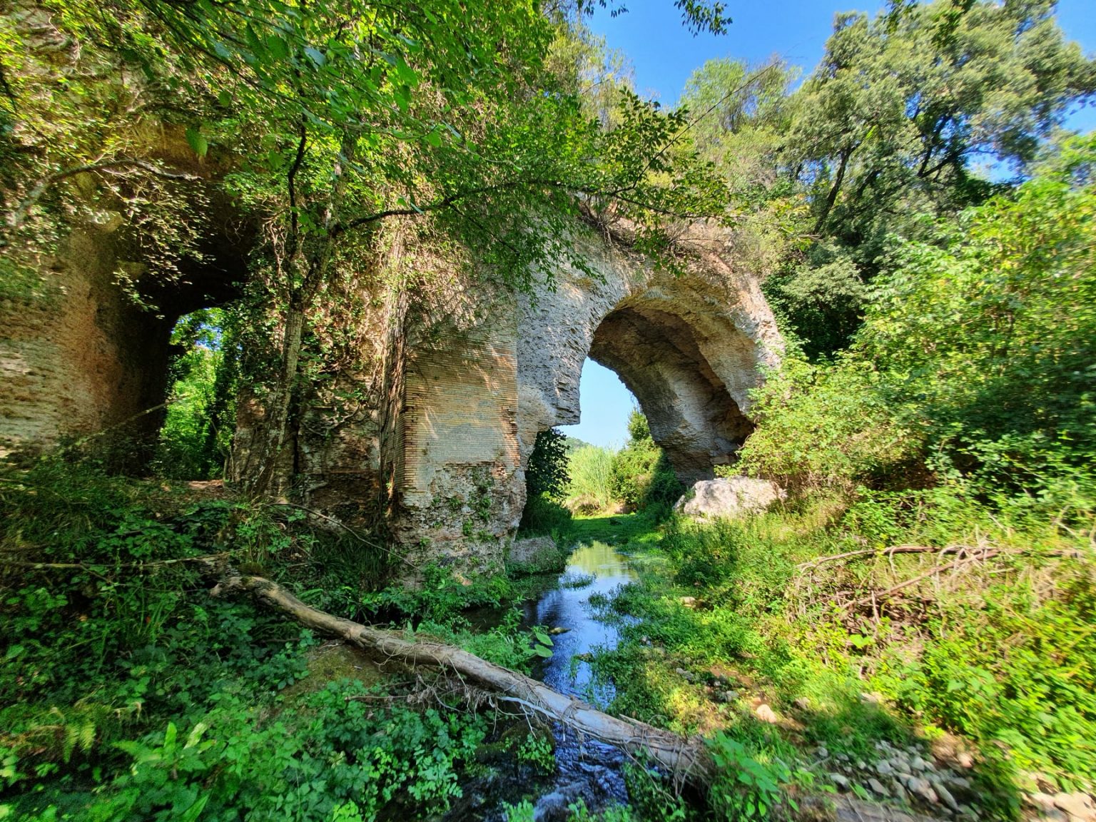 No alla discarica di fronte a Porta Neola