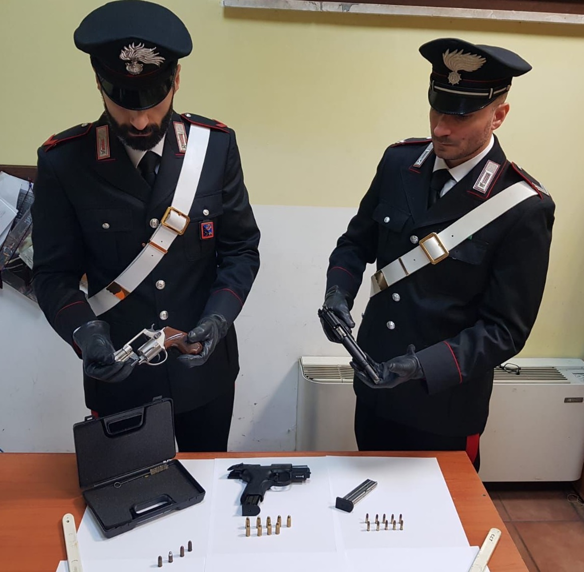 Carabinieri Tivoli: arrestata una coppia di italiani per detenzione illegale di arma da fuoco