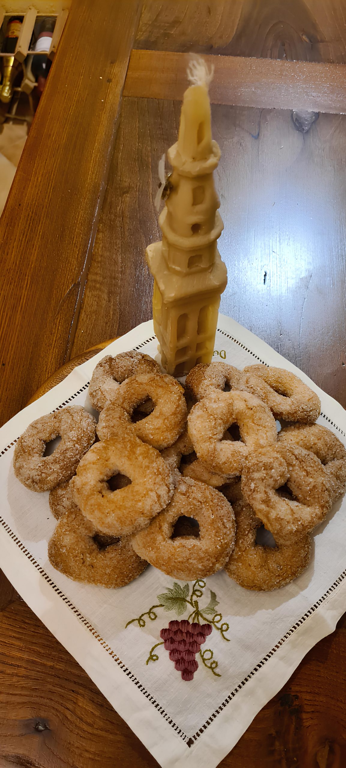 La ciambellina al vino di Poli candidata al marchio De. Co.