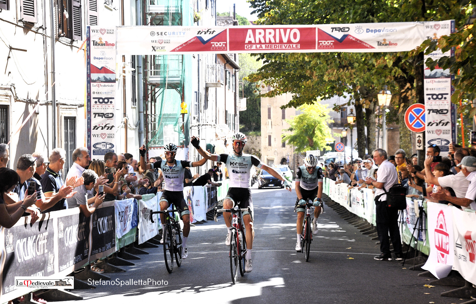 Ciclismo: Granfondo La Medievale, assegnate le maglie tricolori Master