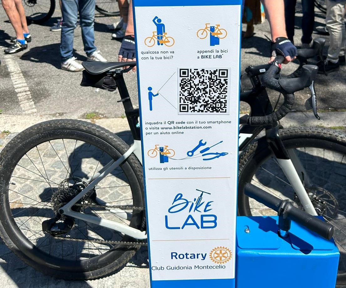 Guidonia: stazione gratuita di riparazione per le biciclette e le mountain bike