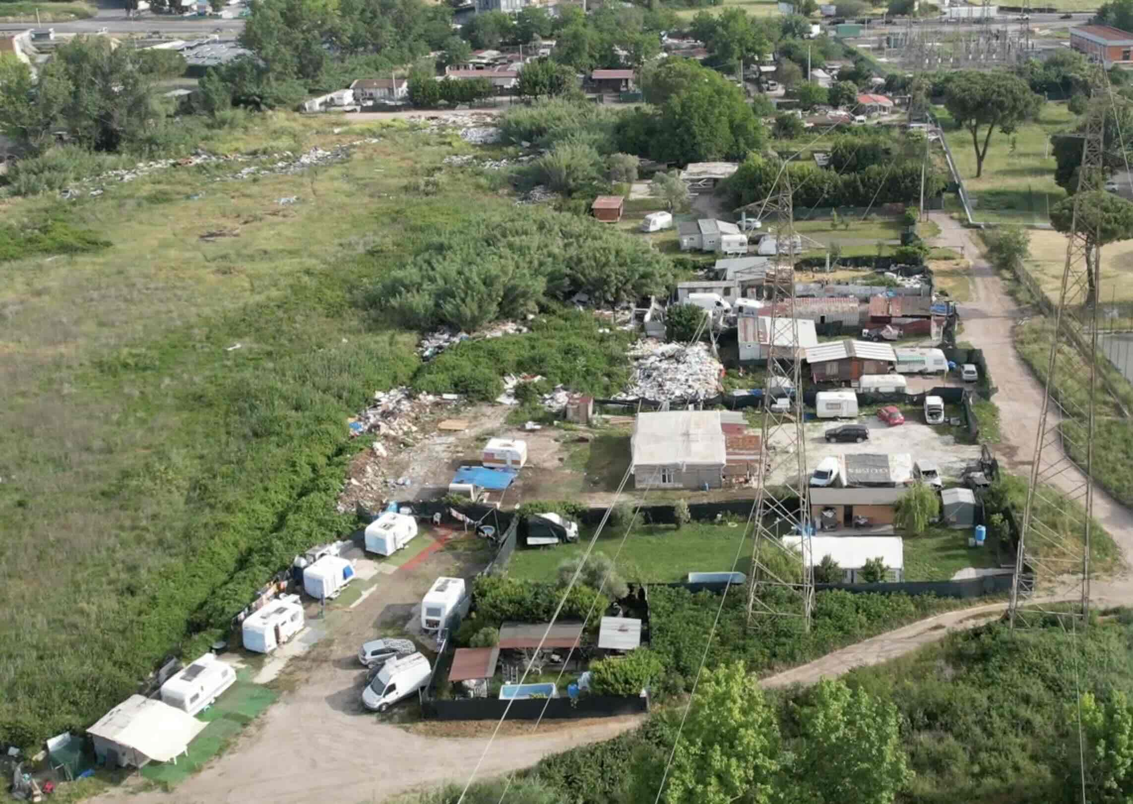Campo Nomadi di Albuccione: sopralluogo del Sindaco e della Commissione parlamentare