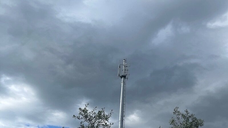 Proteste a Villa Adriana contro l’installazione di un’antenna 5G a ridosso delle abitazioni