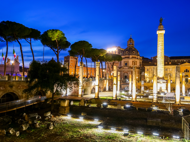 Roma: tornano le suggestive passeggiate serali nell’area archeologica dei Fori Imperiali