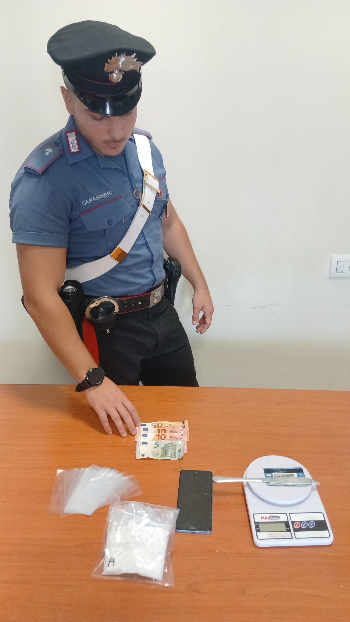 GUIDONIA MONTECELIO – Blitz dei Carabinieri contro lo spaccio: due arresti a Colle Fiorito