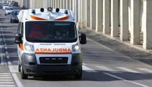 Ambulanza dietro - Notizialocale