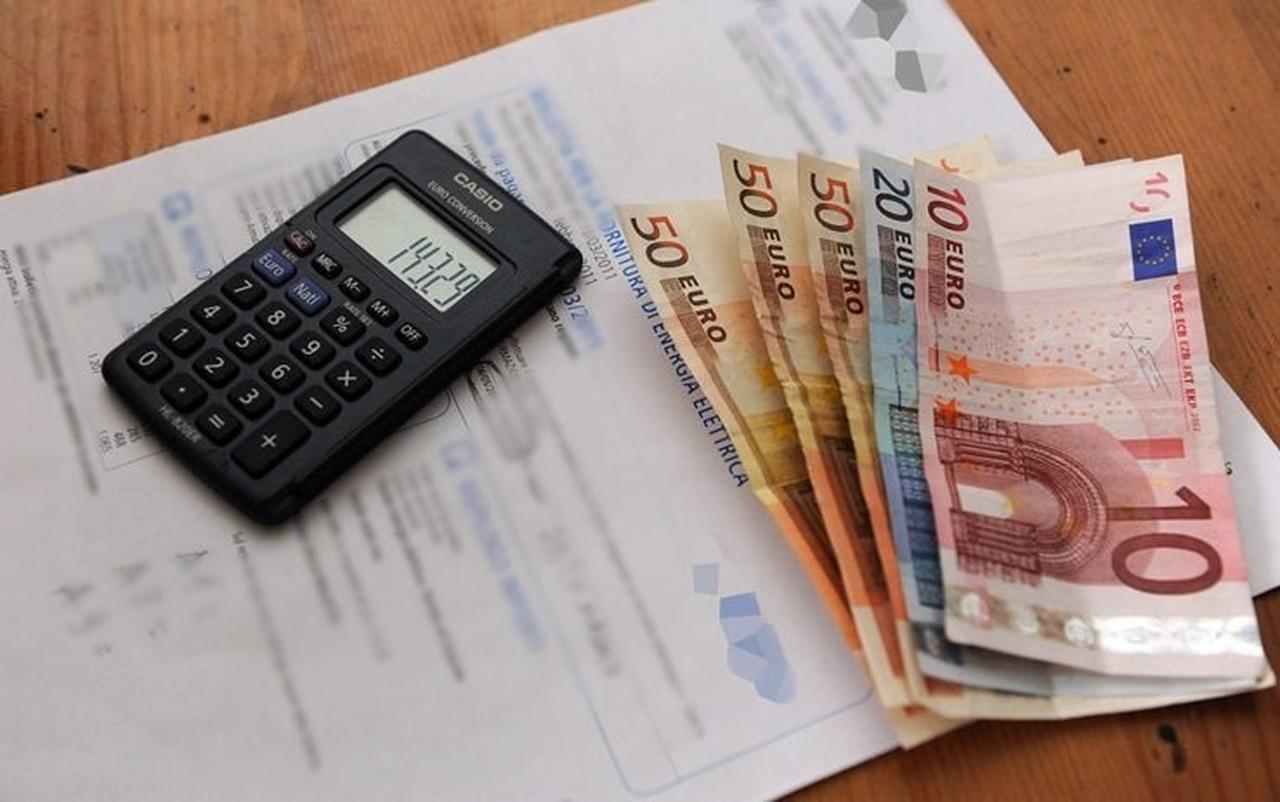 Ricavi Terna su, guida rivista al rialzo | Calenda: “così la bolletta resta pesante per tutti”