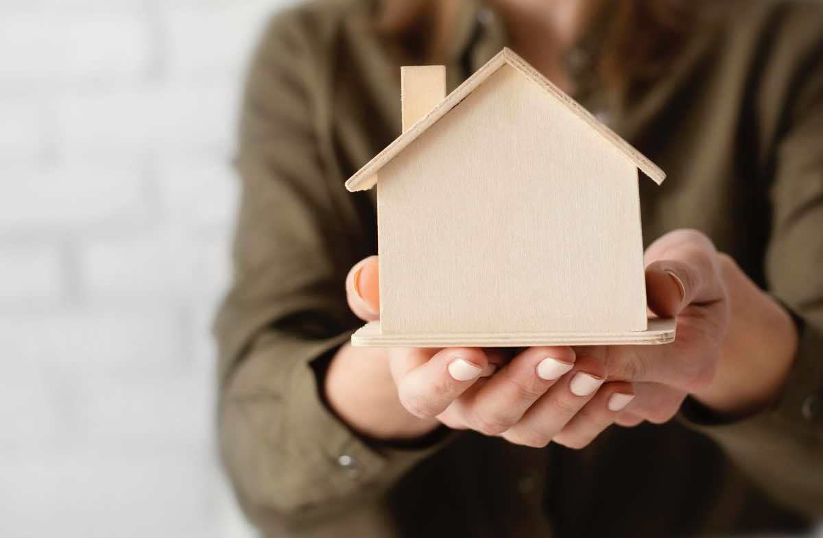 Mutuo prima casa 2025: garanzia Stato fino al 90% per giovani e famiglie numerose | la norma che decide se la banca dice sì