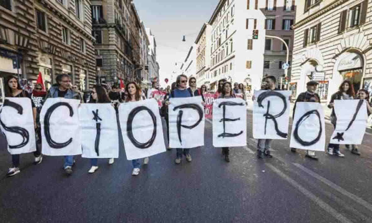 Sciopero studenti, la CGIL scende in campo e appoggia la protesta | A novembre salta tutto
