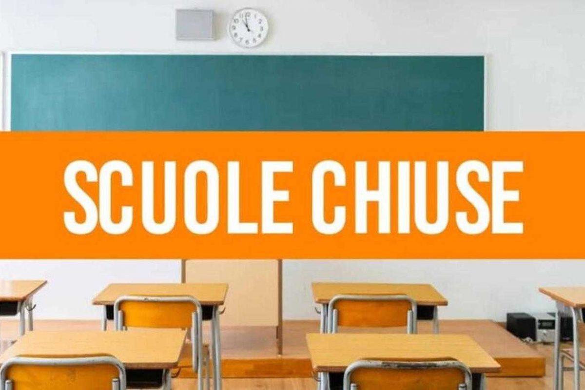 Scuole nel caos, a Roma chiuse il 12 dicembre: rischio lezioni saltate | In piazza anche migliaia di studenti