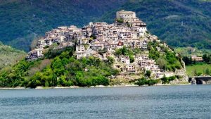 Castel di tora (pexels)