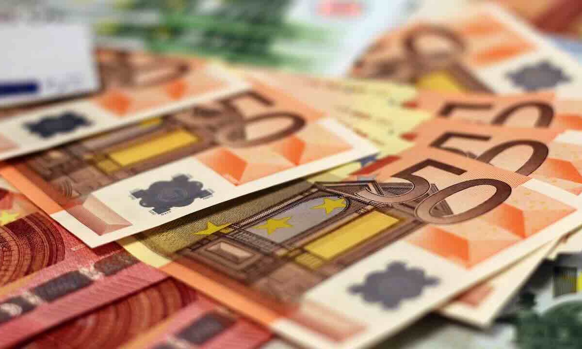 Euro (pexels)